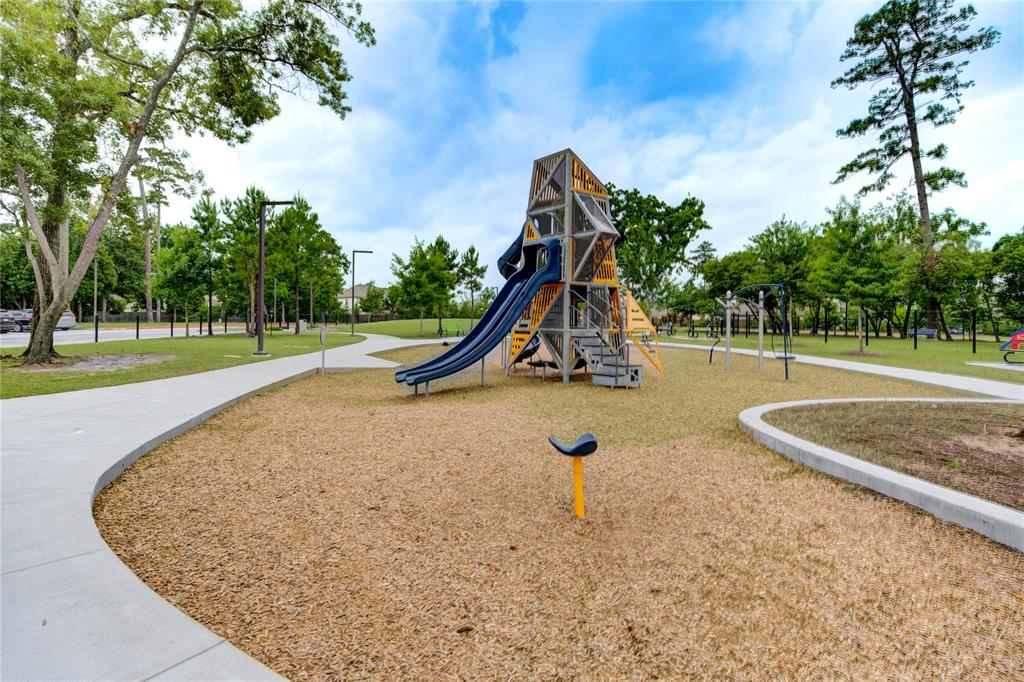 630 Cibolo Creek Drive, Conroe, Texas image 34
