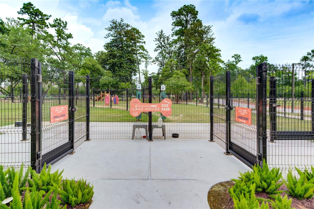 630 Cibolo Creek Drive, Conroe, Texas image 31