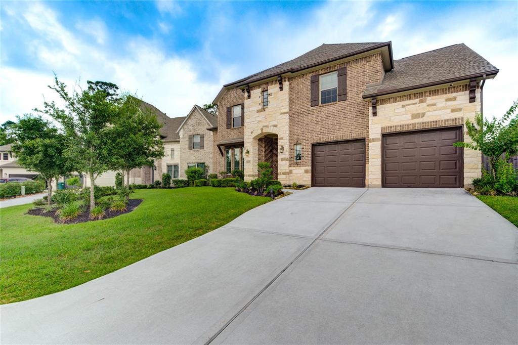 630 Cibolo Creek Drive, Conroe, Texas image 2