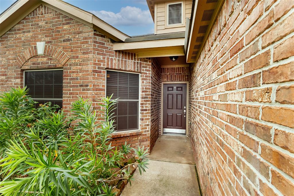 4919 Tulip Trail Lane