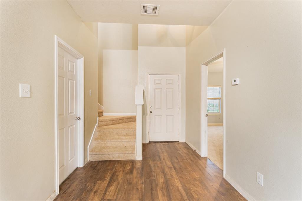 4919 Tulip Trail Lane
