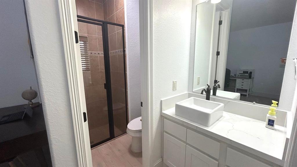 6307 Kennedy Hills Court, Sugar Land, Texas image 8