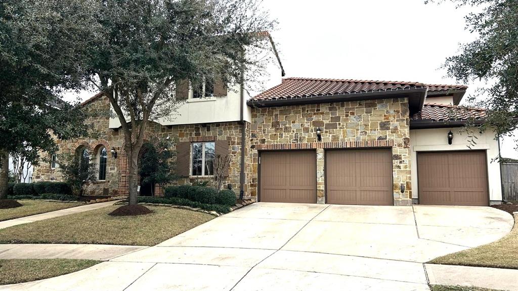 6307 Kennedy Hills Court, Sugar Land, Texas image 4
