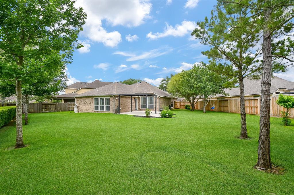 2807 Highland Lake Court, Pearland, Texas image 1