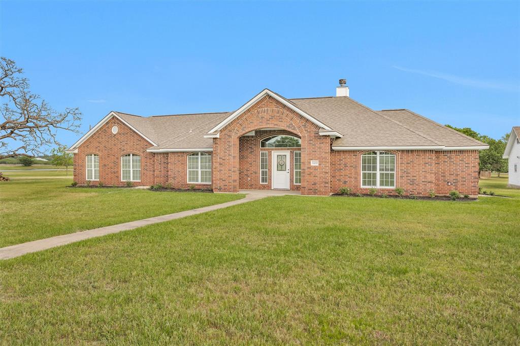 6100 Whitetail Lane