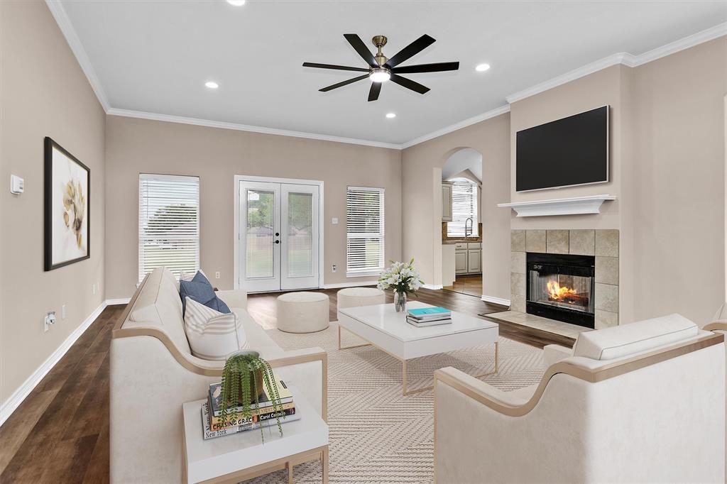 6100 Whitetail Lane