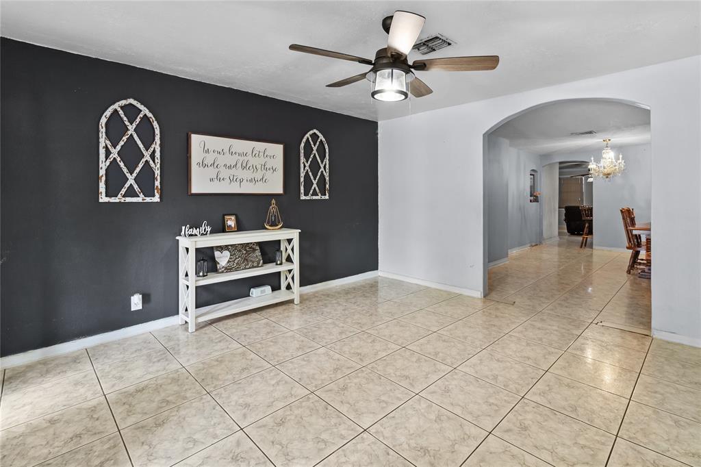 1204 Sunset Drive