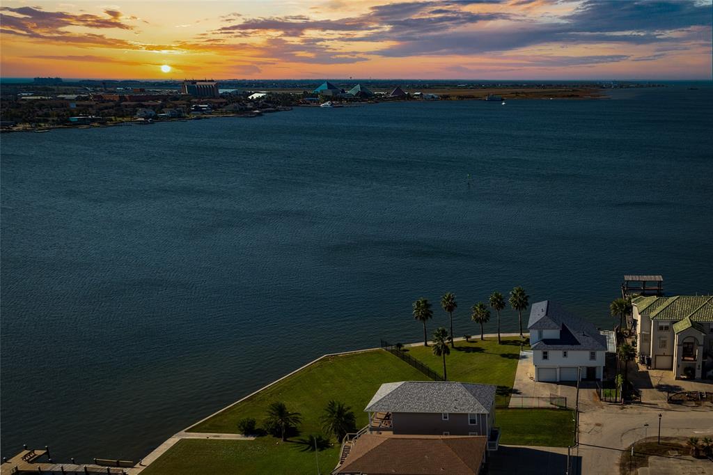 6319 Avenue L, Galveston, Texas image 7