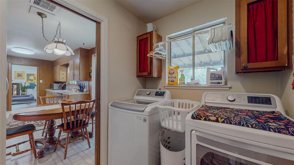 975 Larkspur Lane, Beaumont, Texas image 13