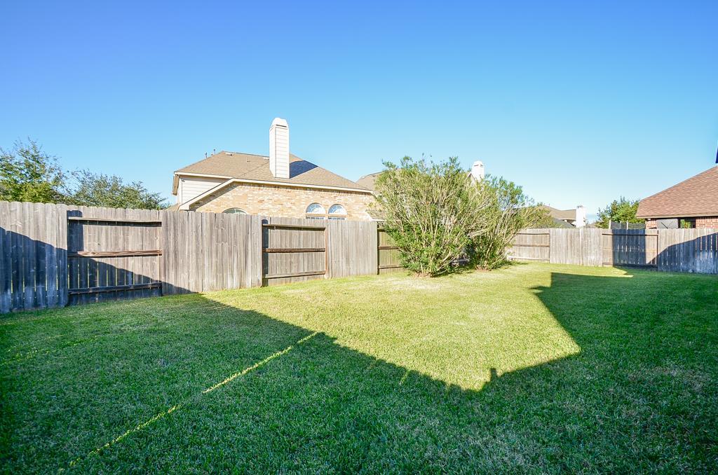 18426 N Settlers Shore Drive, Cypress, Texas image 32