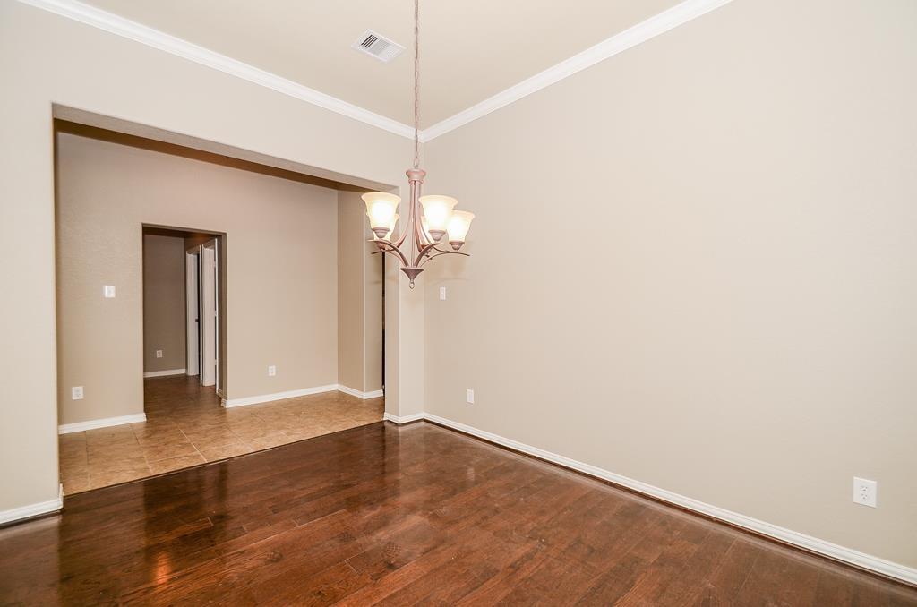 18426 N Settlers Shore Drive, Cypress, Texas image 6