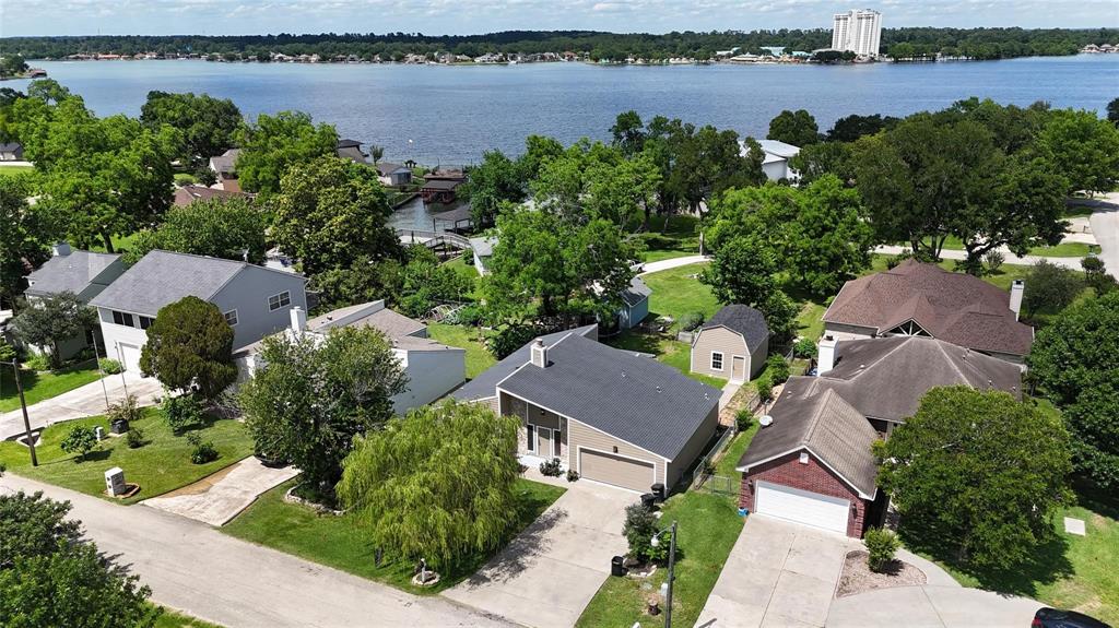 964 Lake View Drive