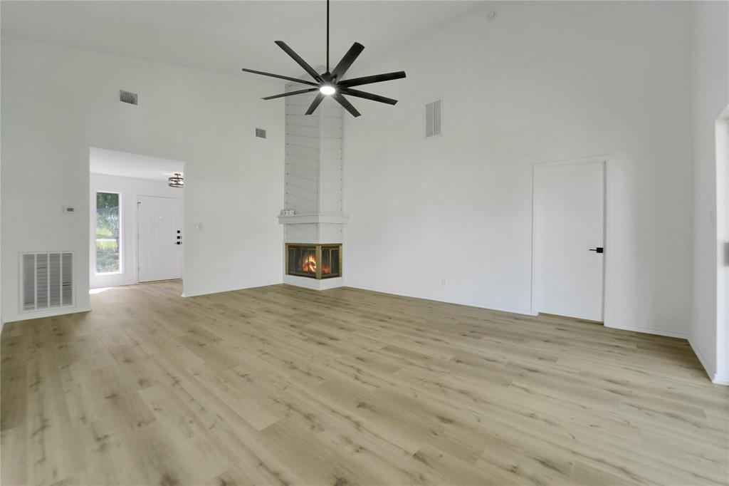 964 Lake View Drive