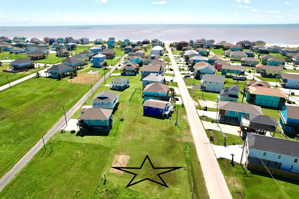 982 Cove, Crystal Beach, Texas image 9