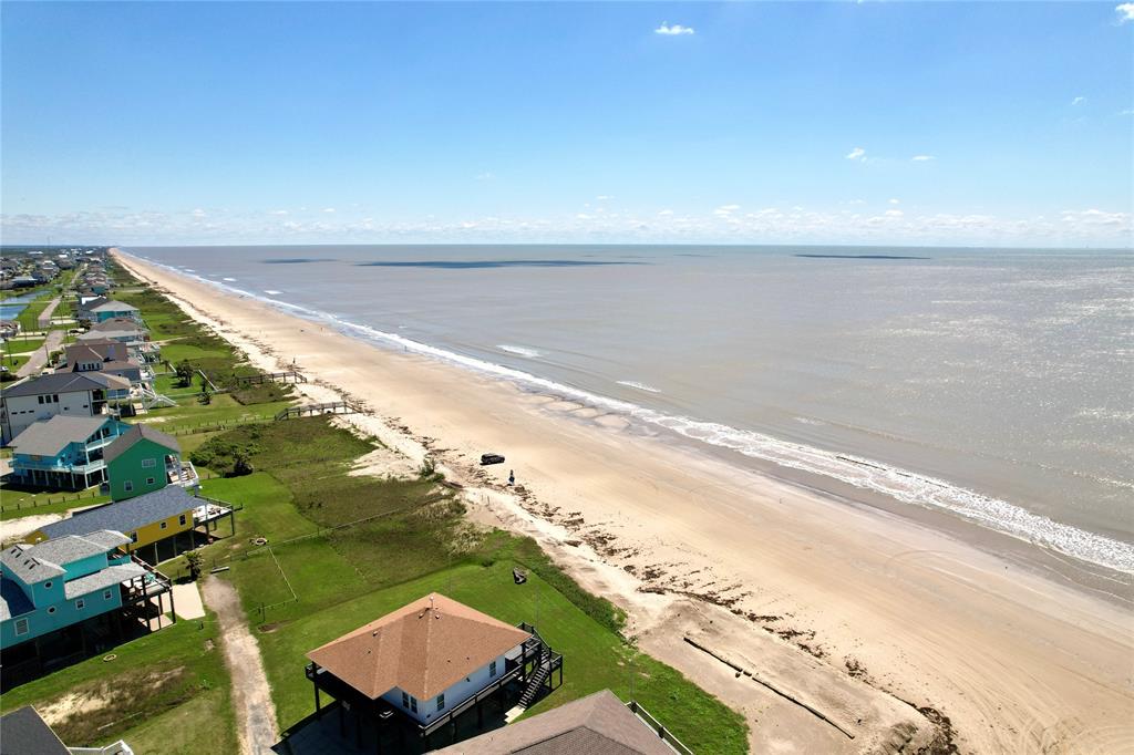 982 Cove, Crystal Beach, Texas image 6