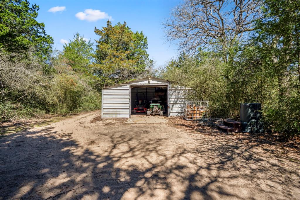 1760 County Road 215, Weimar, Texas image 33