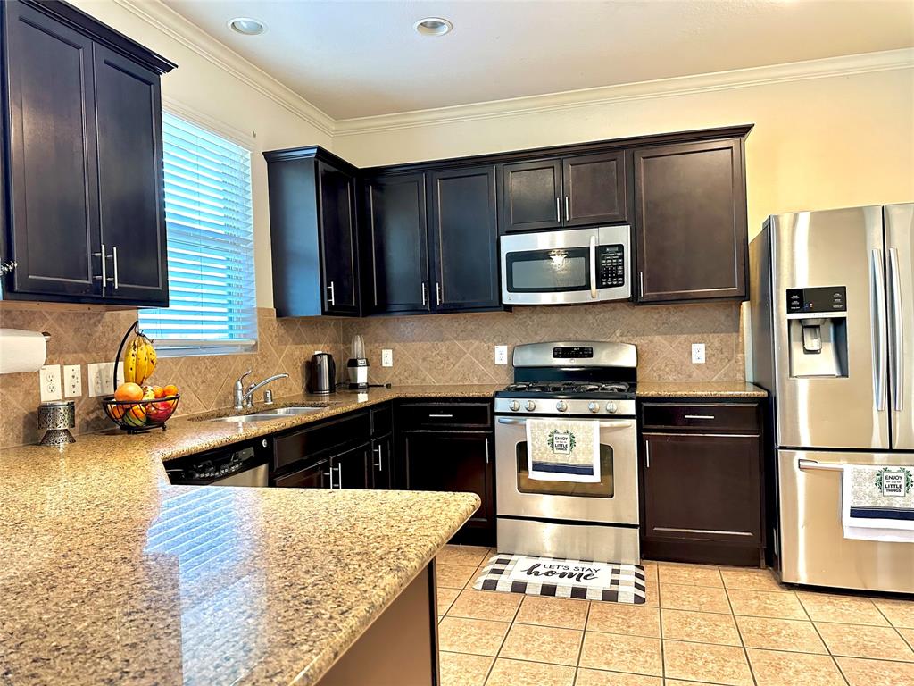 3110 Balch Springs Lane, Katy, Texas image 7