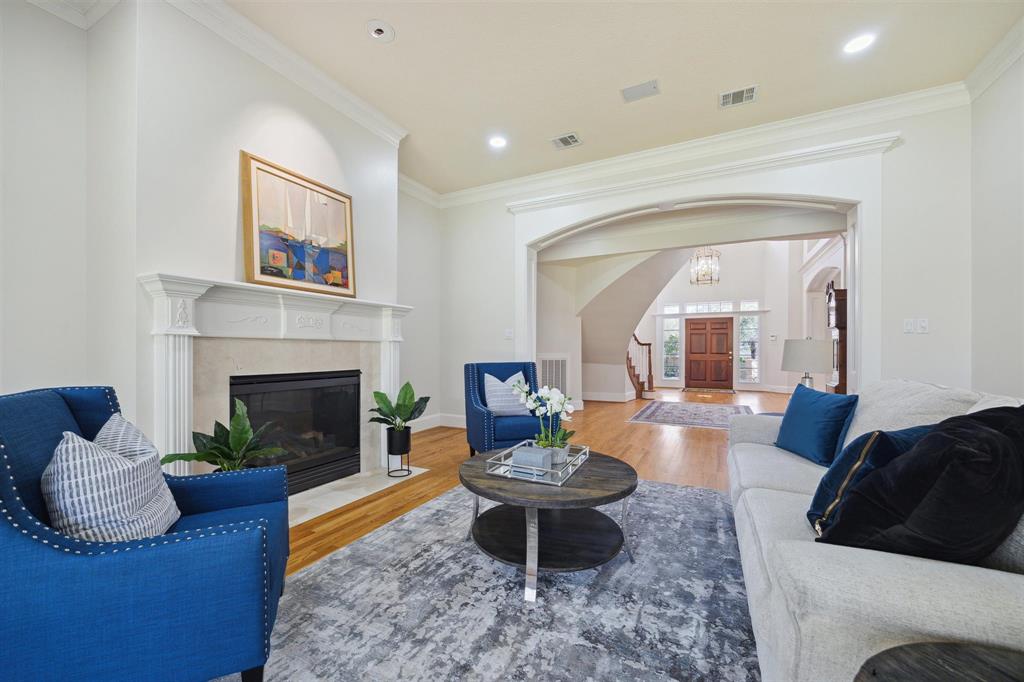 1506 Sheltering Oaks Lane, Kingwood, Texas image 11