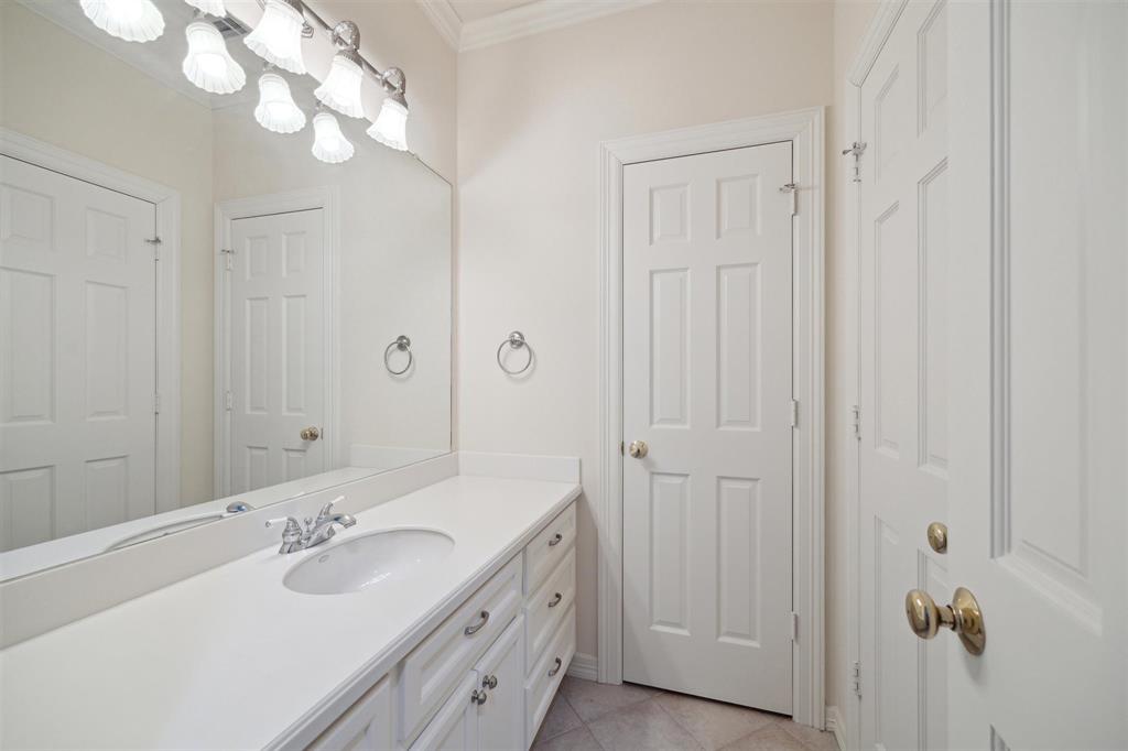 1506 Sheltering Oaks Lane, Kingwood, Texas image 41