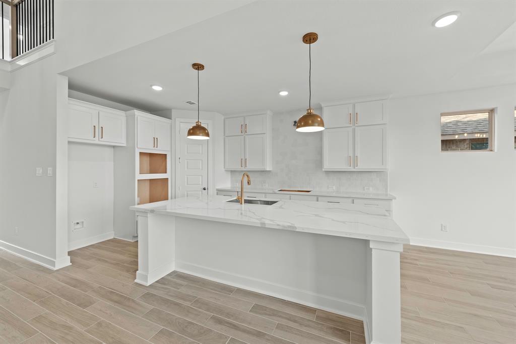2823 Sweet Honey Lane