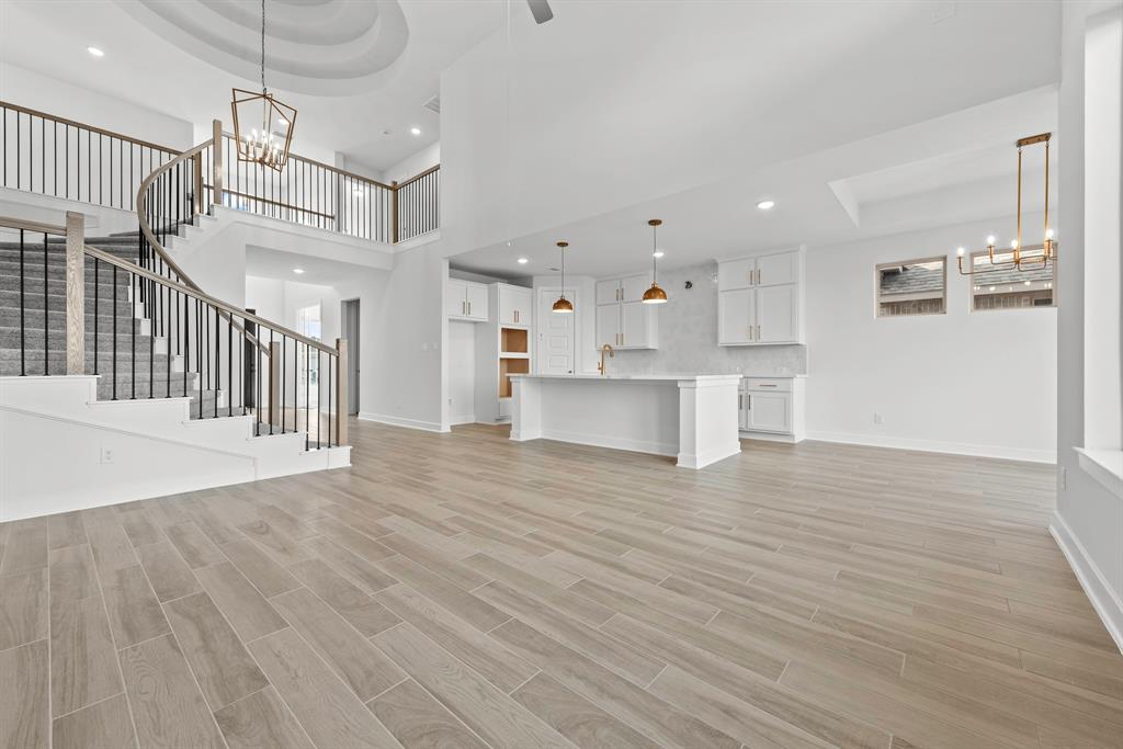 2823 Sweet Honey Lane