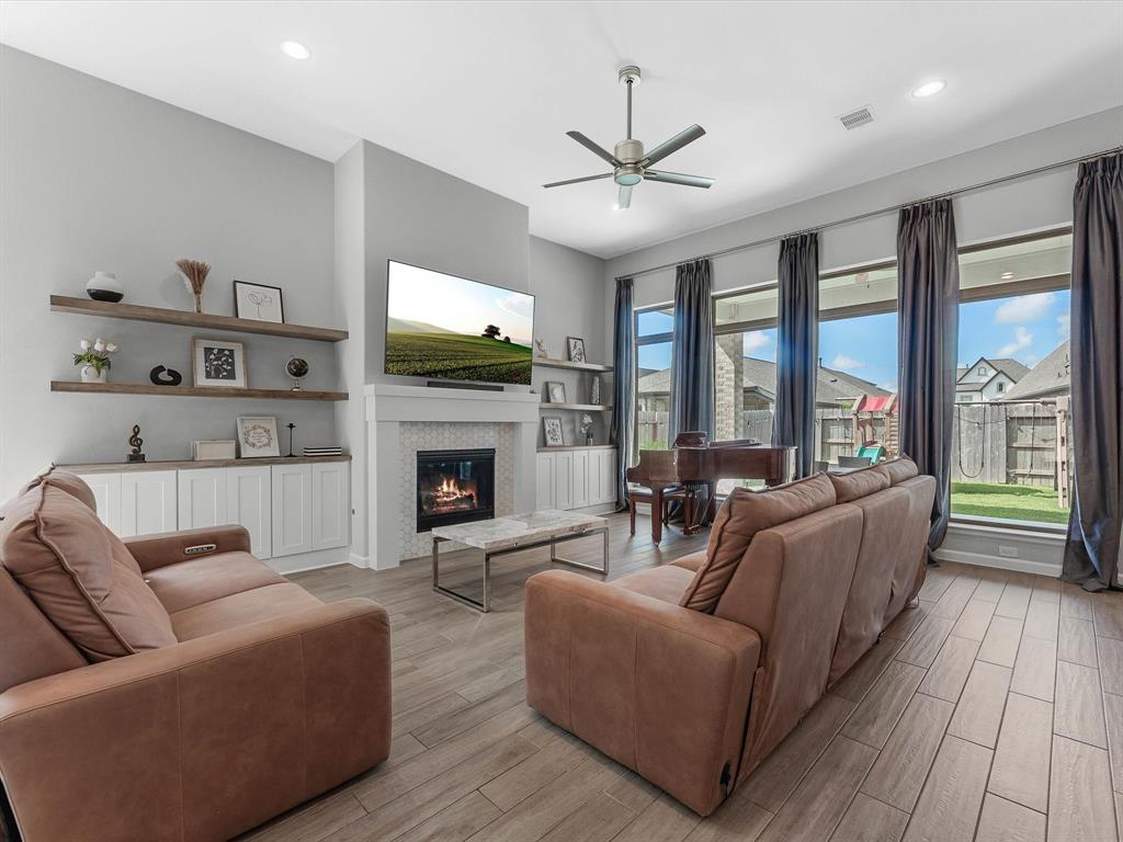 5622 Ash Valley Drive