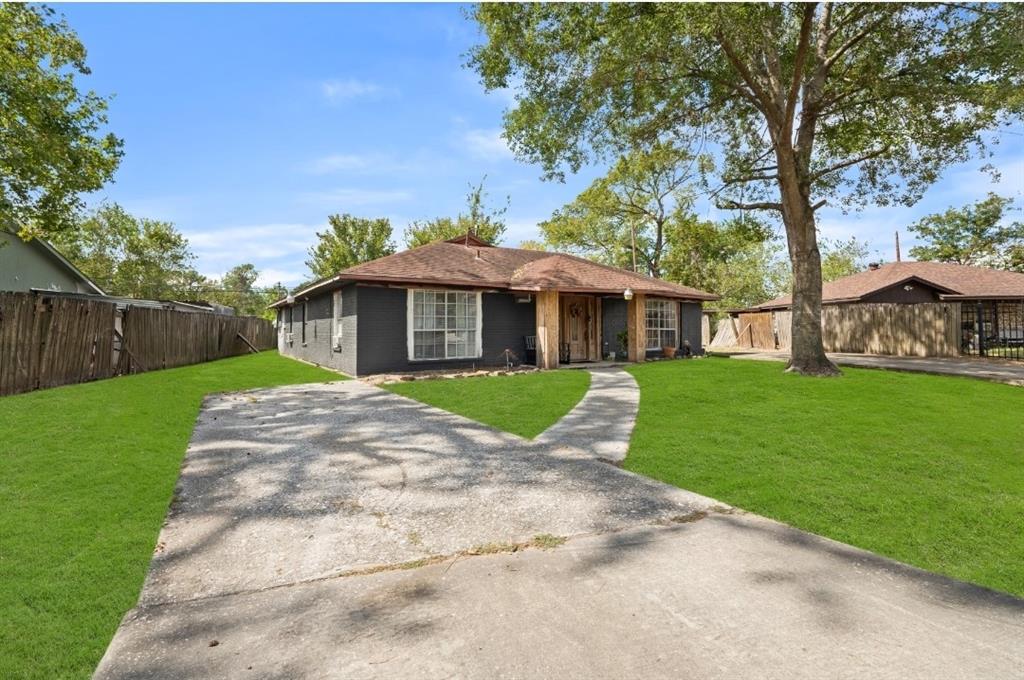 5919 Shirley Mae Lane, Houston, Texas image 4