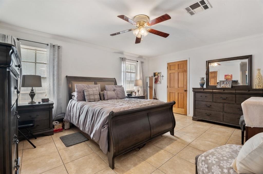 5919 Shirley Mae Lane, Houston, Texas image 10