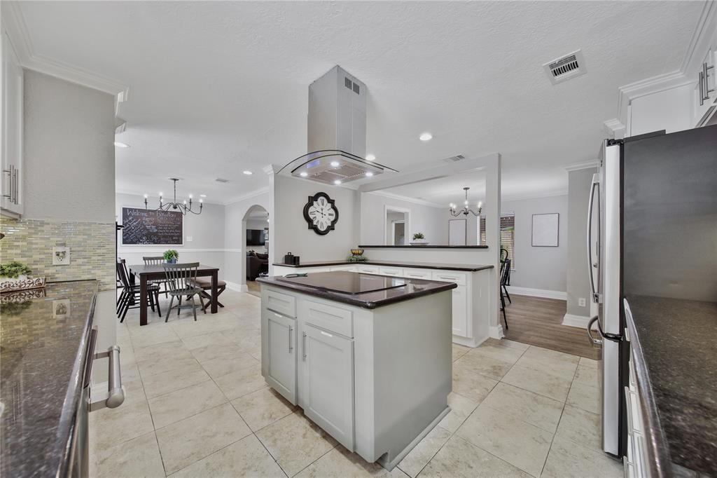 2713 Rosewood Street, Houston, Texas image 28