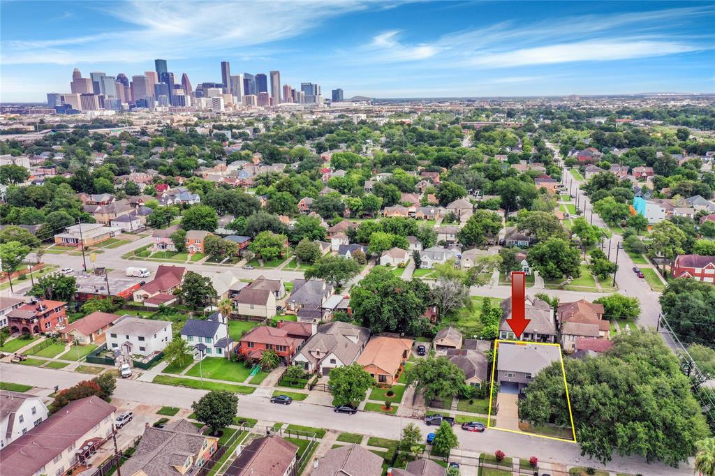 2713 Rosewood Street, Houston, Texas image 3