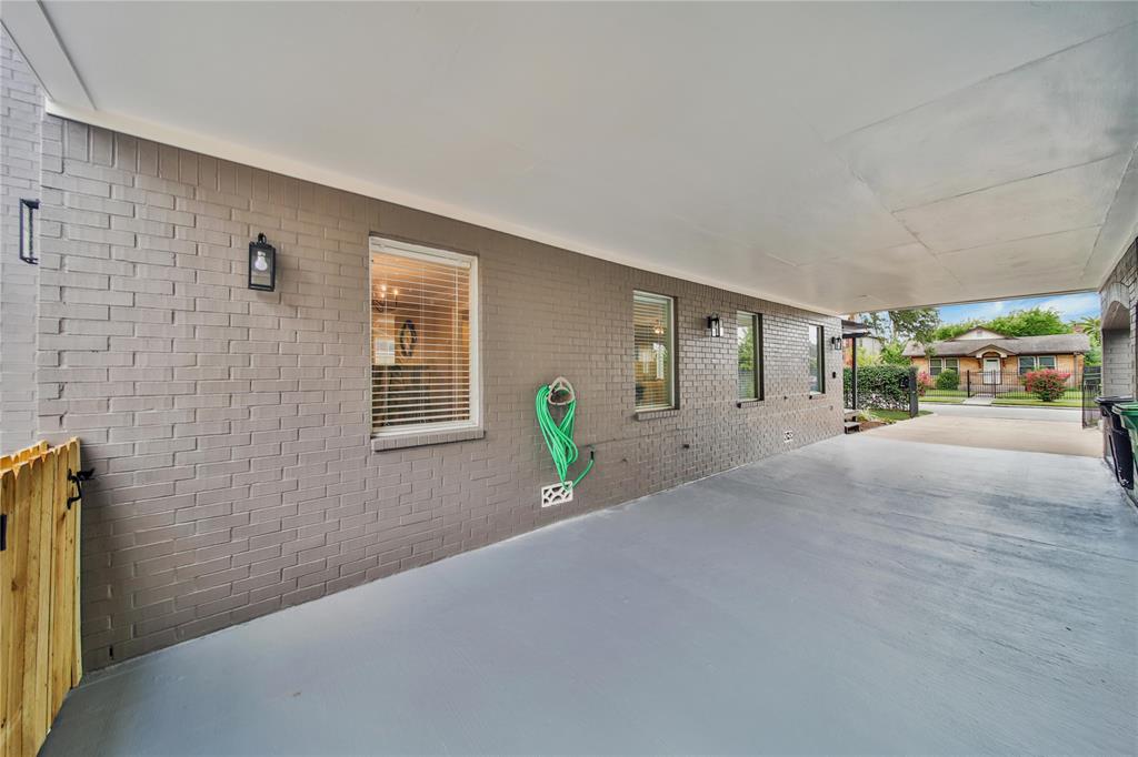 2713 Rosewood Street, Houston, Texas image 16