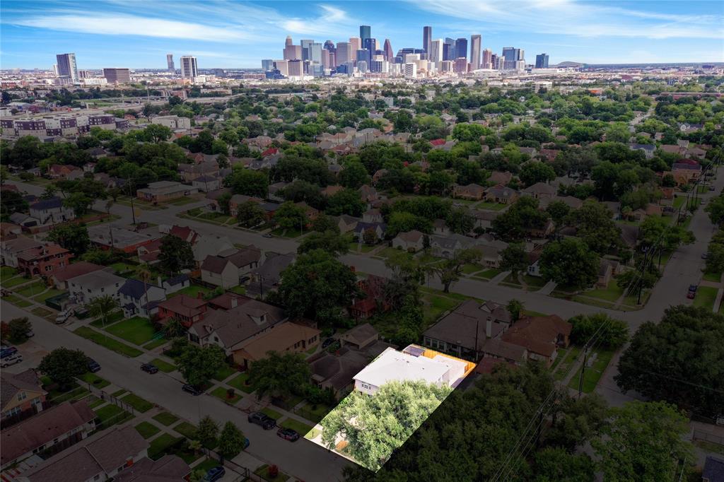 2713 Rosewood Street, Houston, Texas image 4