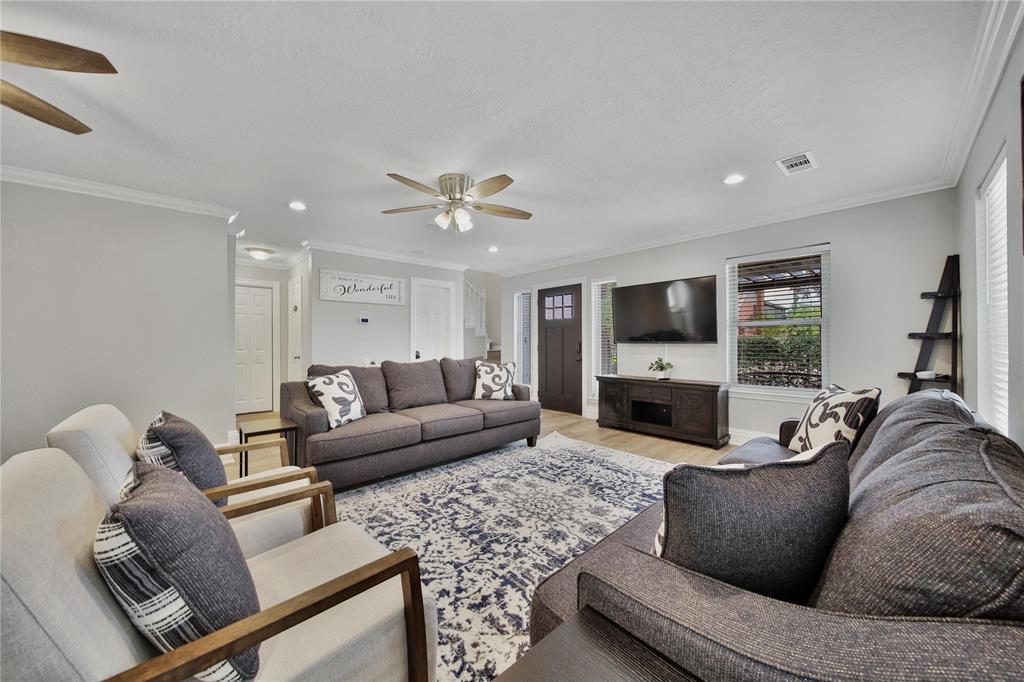 2713 Rosewood Street, Houston, Texas image 22