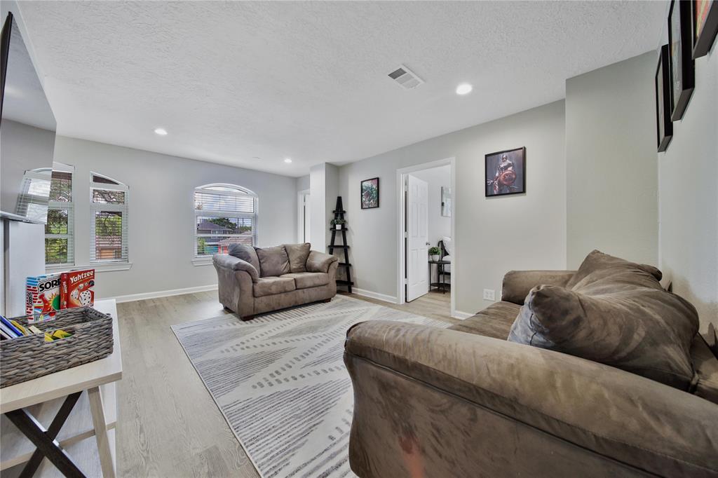 2713 Rosewood Street, Houston, Texas image 34