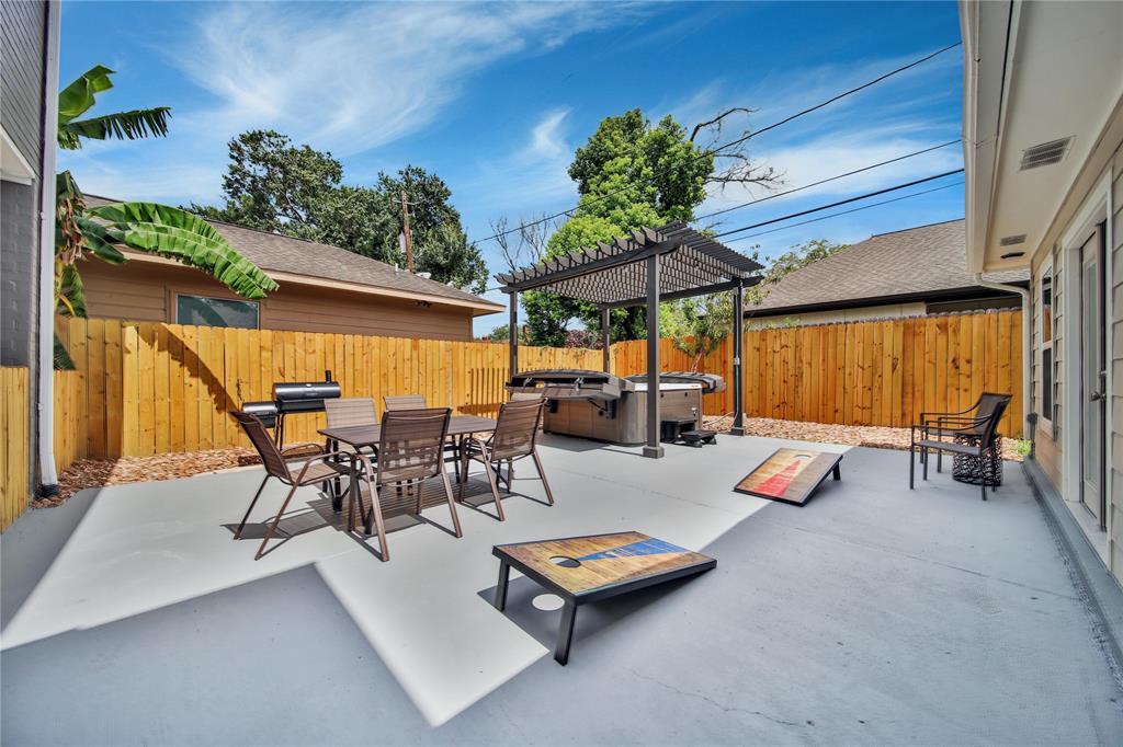 2713 Rosewood Street, Houston, Texas image 20