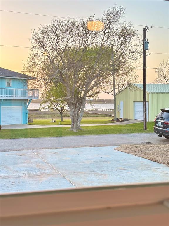 1105 W Bayshore Drive, Palacios, Texas image 5