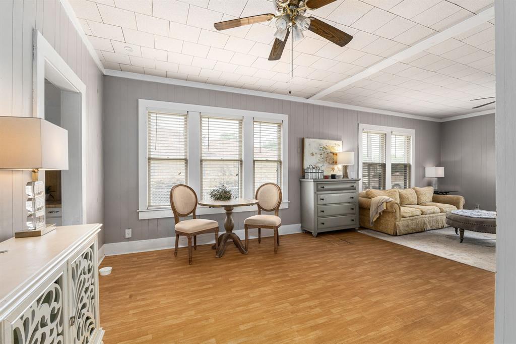 704 S Baylor Street, Brenham, Texas image 6