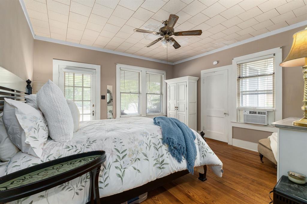 704 S Baylor Street, Brenham, Texas image 16