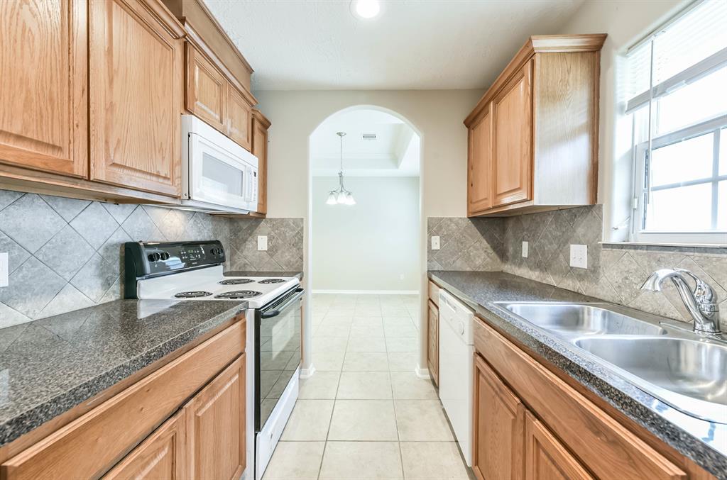 4122 Sevan Street, Bacliff, Texas image 9