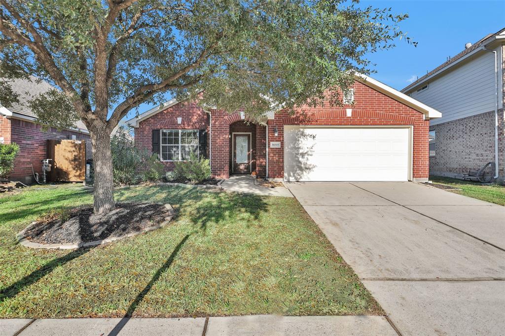 30315 Legacy Pines Drive, Spring, Texas image 1