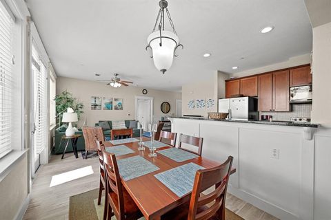 Condominium in Galveston TX 26320 Cat Tail Drive 22.jpg