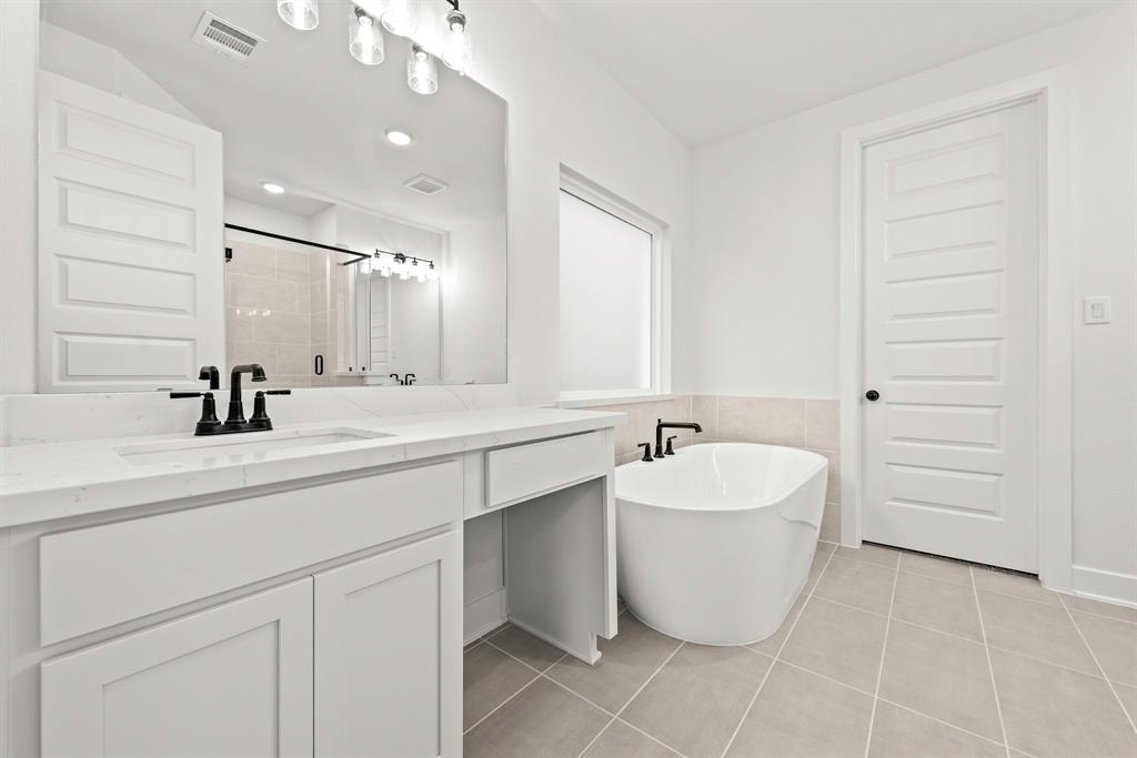 16642 Yaklin Meadow Court, Humble, Texas image 11
