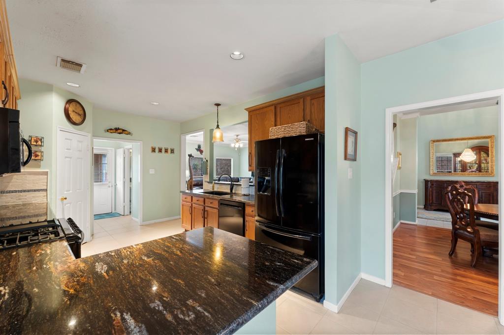 4210 Rainfall Drive, Pasadena, Texas image 12