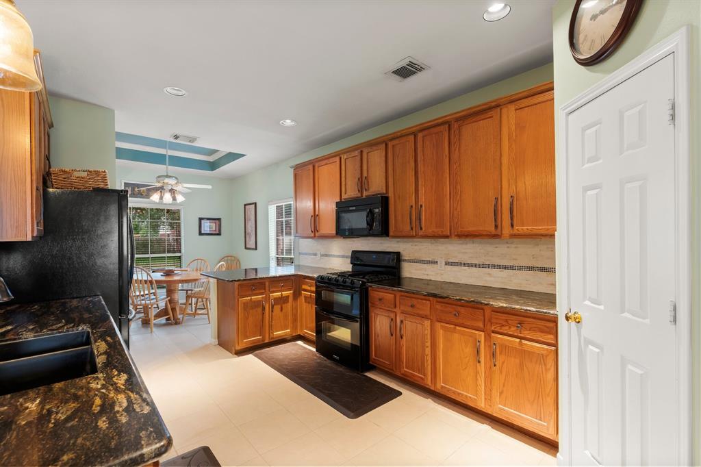 4210 Rainfall Drive, Pasadena, Texas image 10