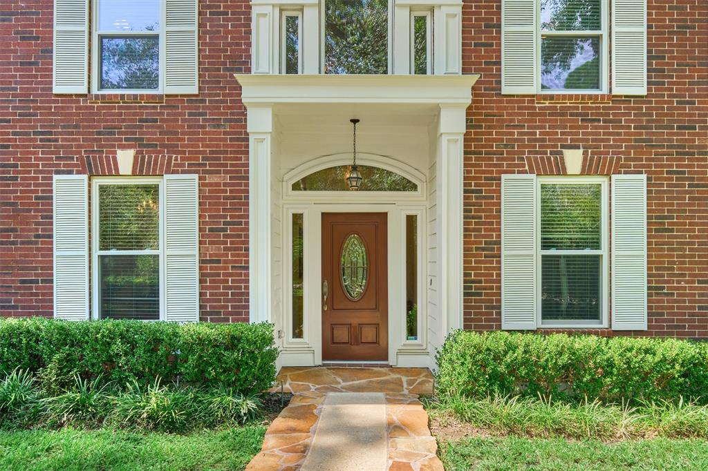 135 Rush Haven Drive, The Woodlands, Texas image 4