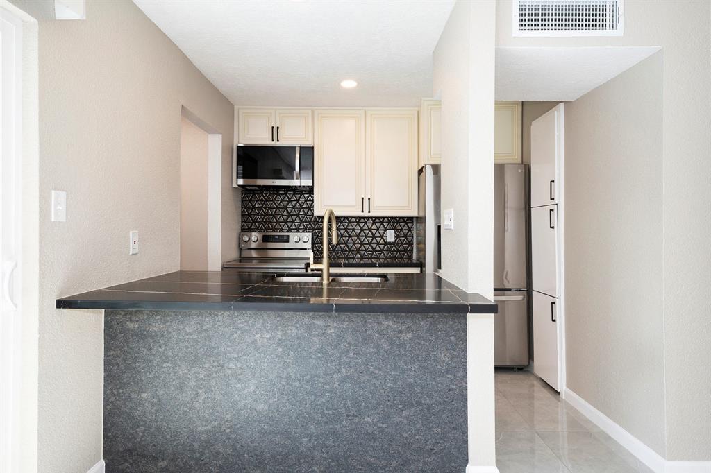 260 El Dorado Boulevard Blvd #3103, Houston, Texas image 8