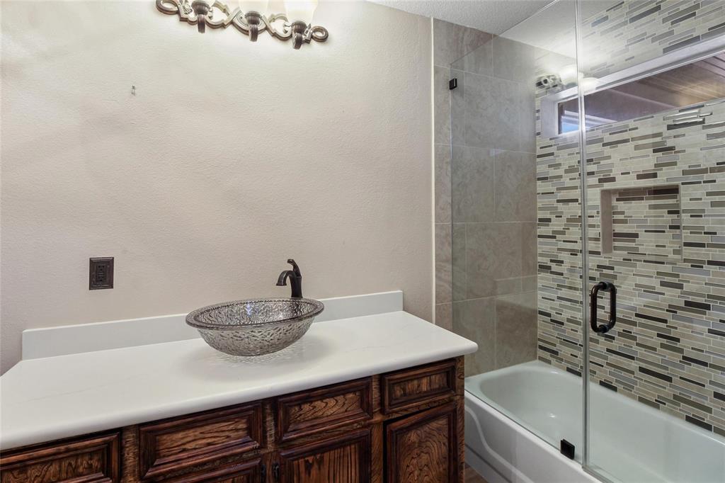 2204 Airline Drive, Friendswood, Texas image 25