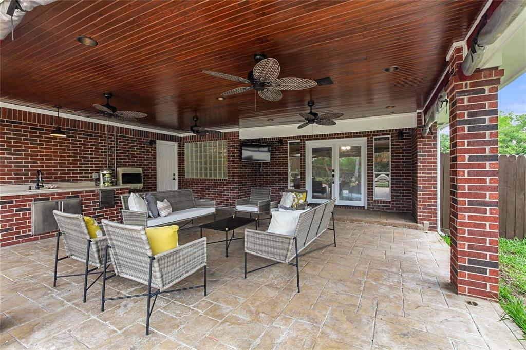 2204 Airline Drive, Friendswood, Texas image 27
