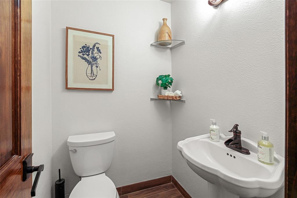 2204 Airline Drive, Friendswood, Texas image 20