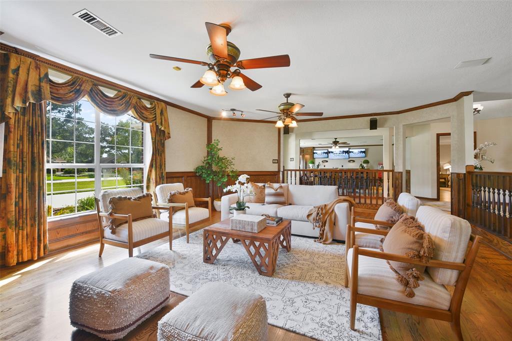 2204 Airline Drive, Friendswood, Texas image 12